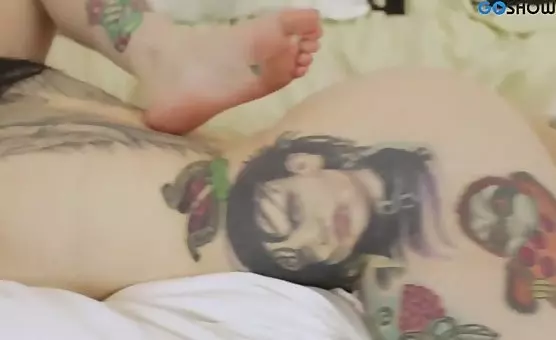 Inked Tattooed Lesbian Lovers Oral Delight